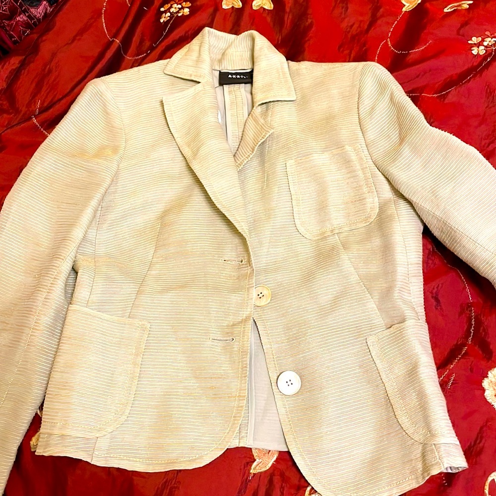 Gorgeous Akris Linen and silk blazer in mint.